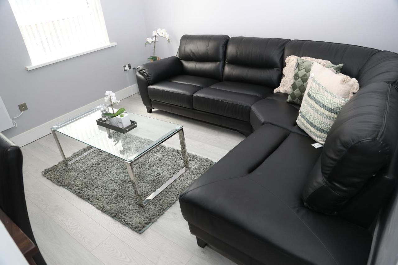 Homely 1-Bed Apartment In Birmingham Exterior photo